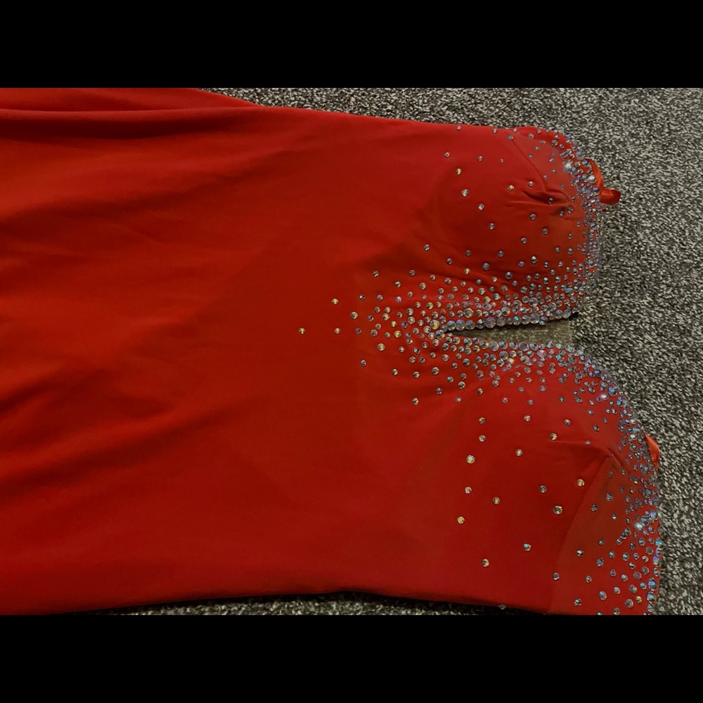 Strawberry Rhinestone-Scatter
Open-Back Strapless Gown • - Picture 7 of 8